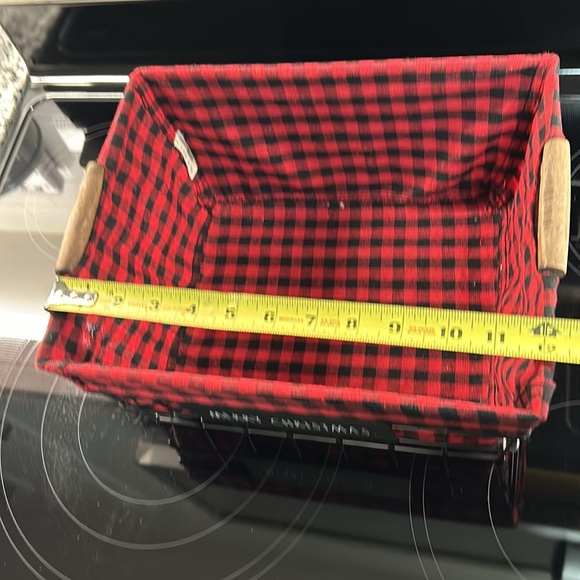 Rae Dunn Christmas basket - Picture 3 of 4